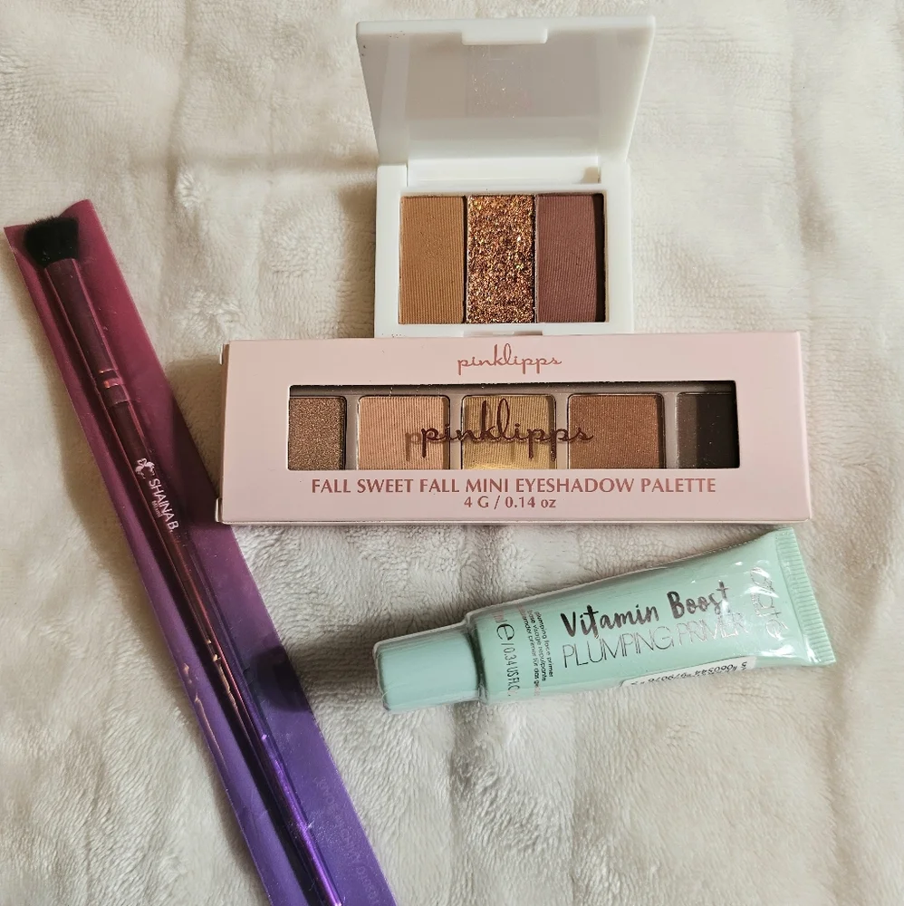 Ipsy Bag & NEW Bundle Of Makeup Products- Fall Eyeshadow Palettes
